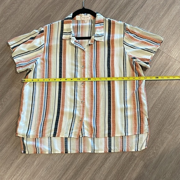 Bailey & Chloe Colorful Striped Lightweight High Low Hem Button Front Top - Picture 6 of 9